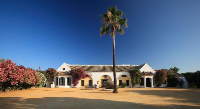 Hacienda de San Rafael Hotel Las Cabezas de San Juan Exterior foto